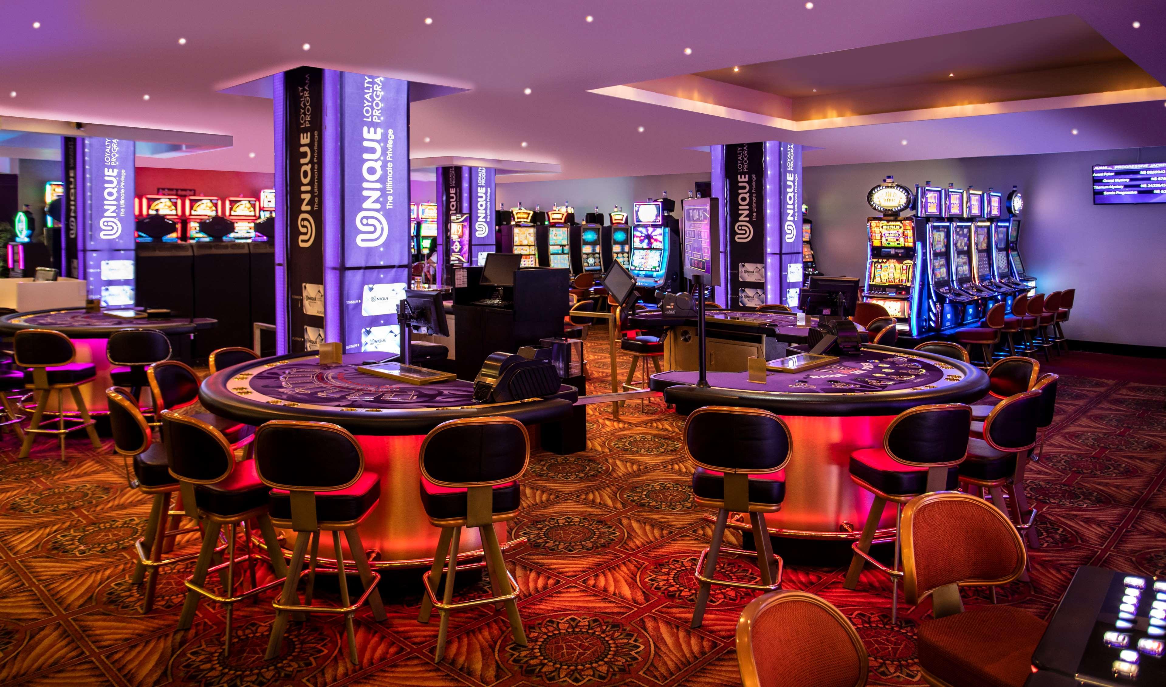 Avani Windhoek Hotel & Casino Kültér fotó